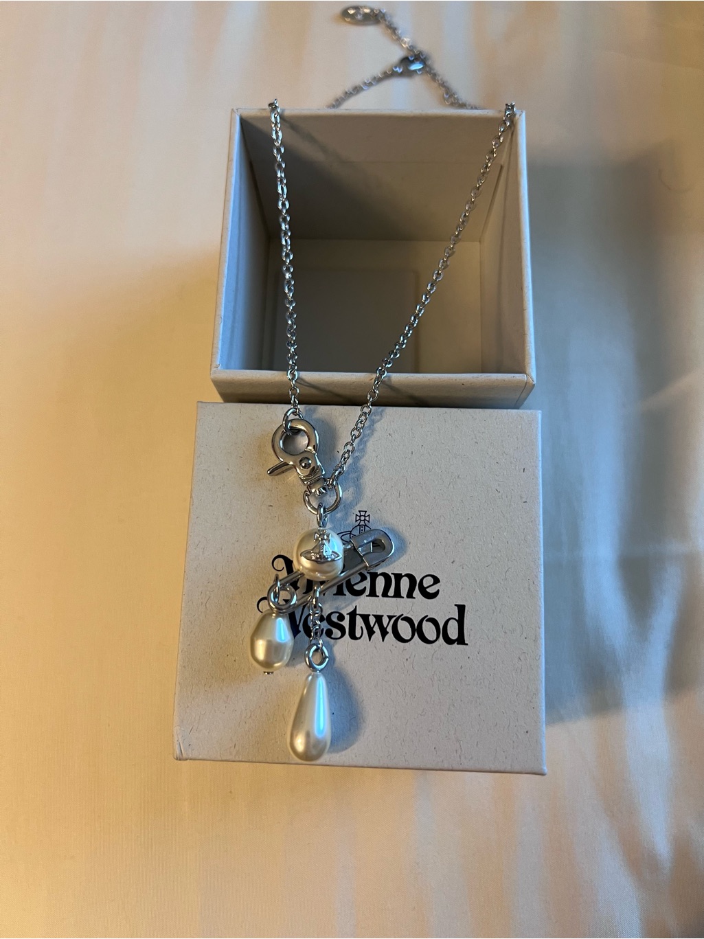 Vivienne Westwood Claude Silver And White Pearl Charm Necklace